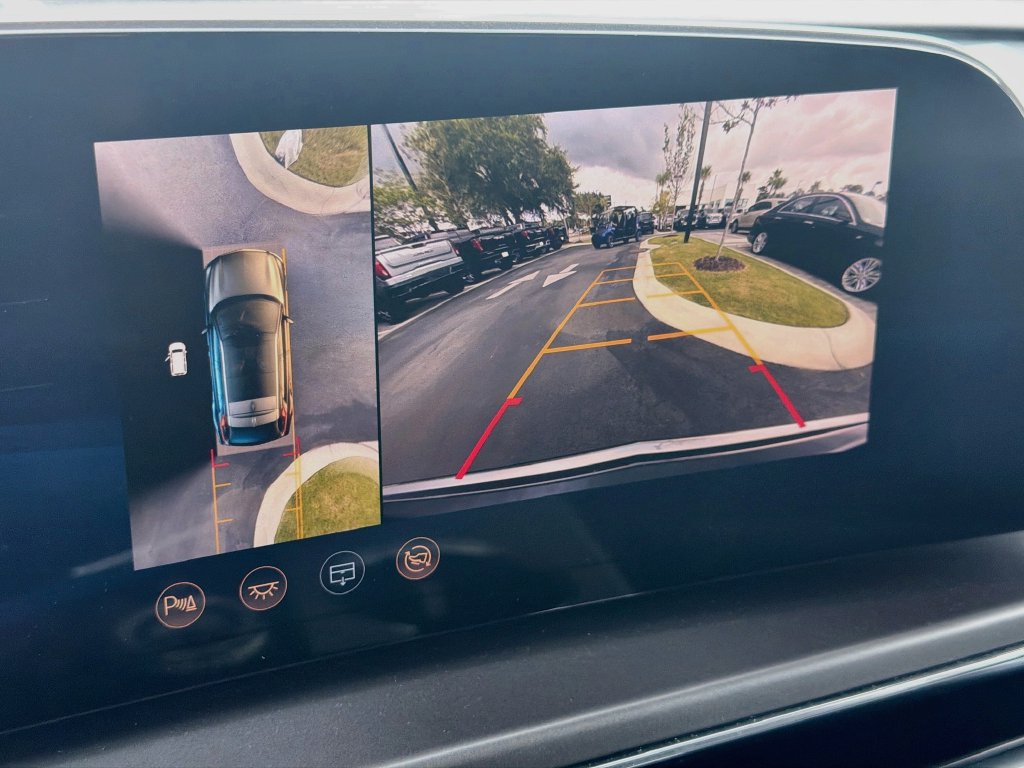 Certified 2024 Cadillac Lyriq Tech w/ Driver Assist Package RWD image 14