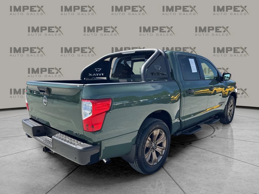 Used 2024 Nissan Titan SV w/ SV Bronze Edition Package image 5