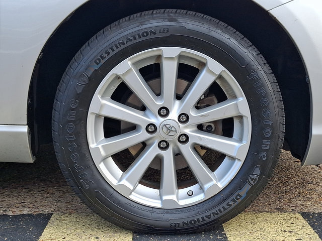 Used 2010 Toyota Venza AWD image 8