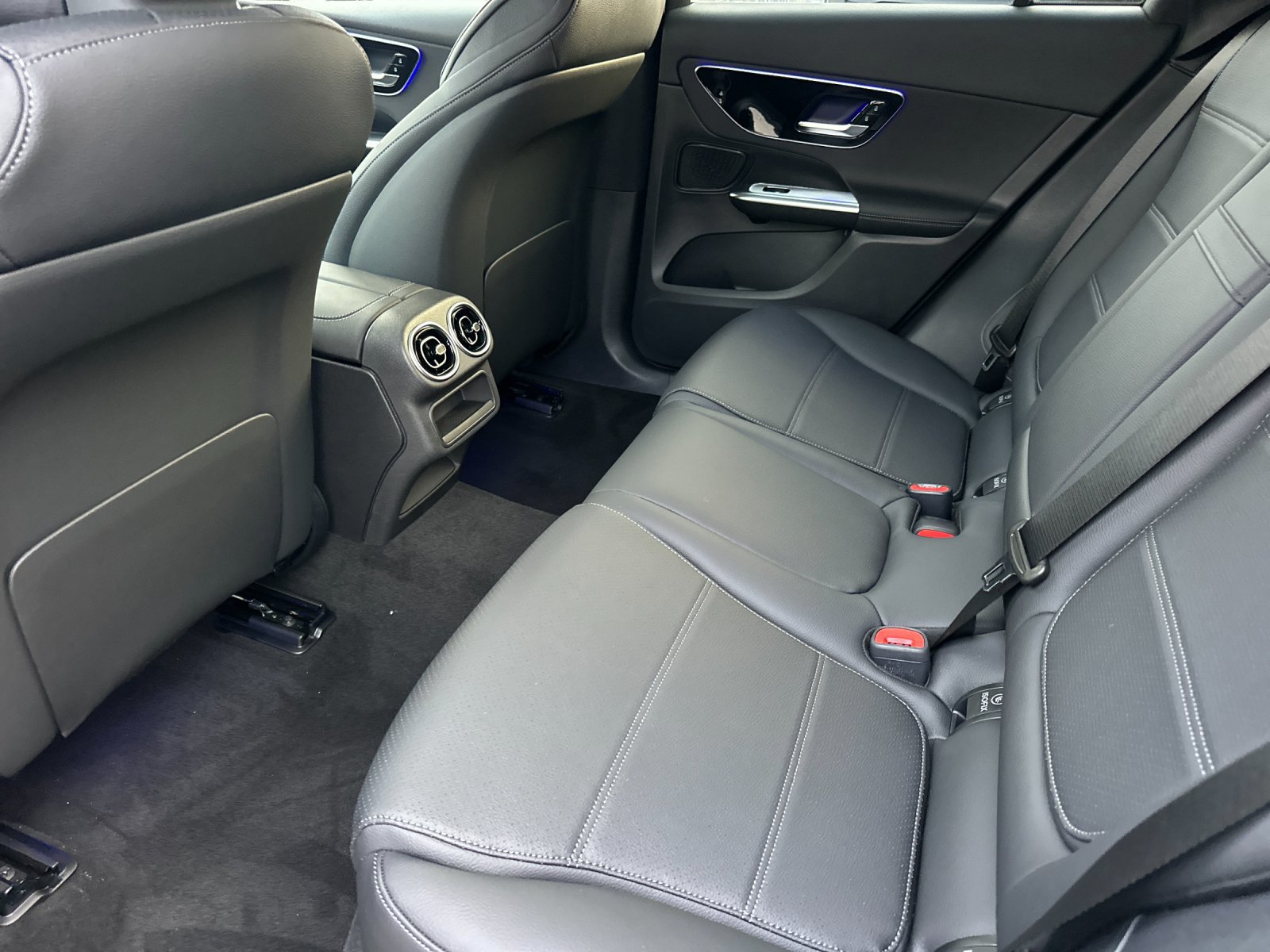 Certified 2026 Mercedes-Benz GLC 300 4MATIC image 12