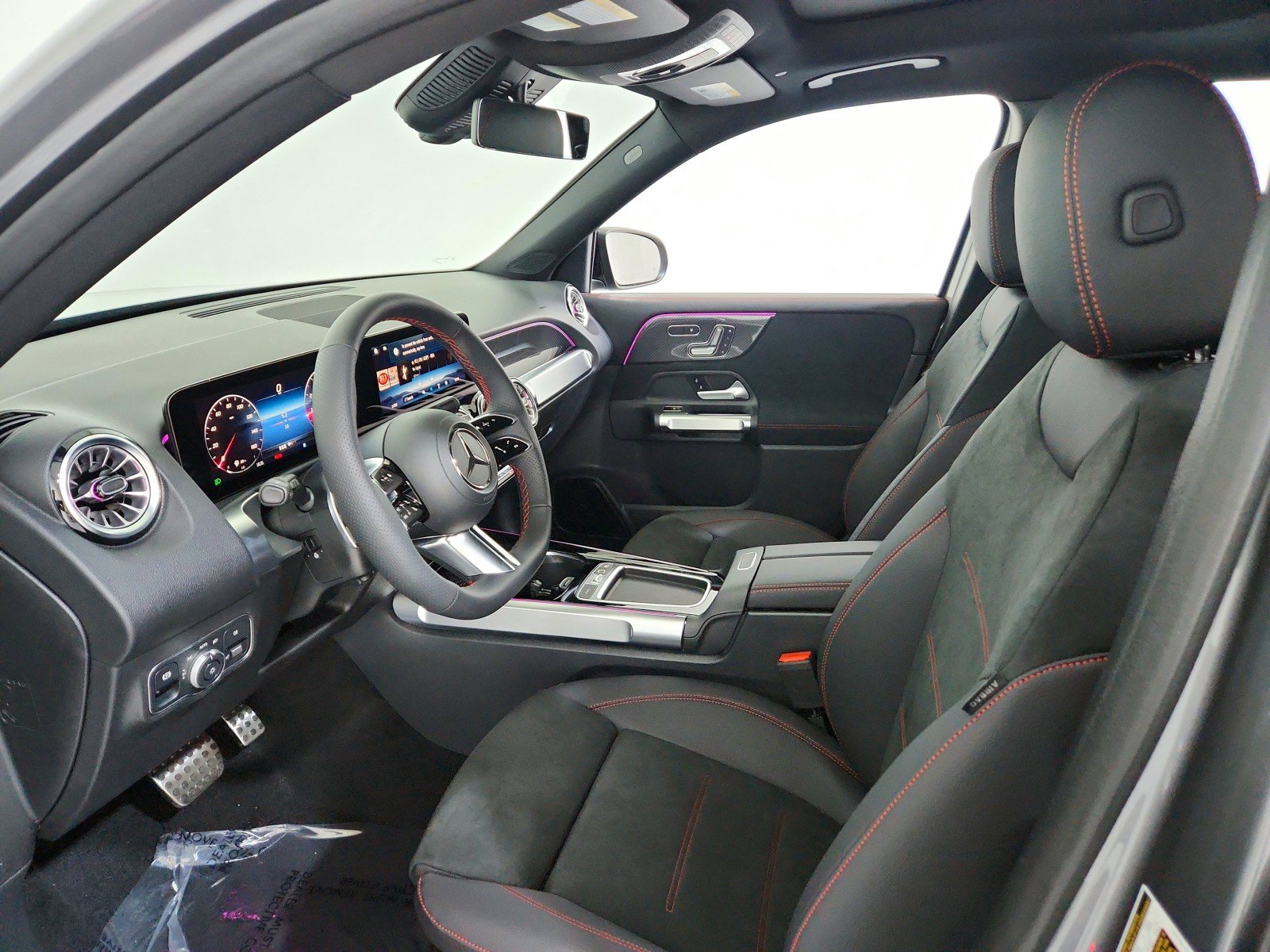 New 2026 Mercedes-Benz GLB 250 image 12