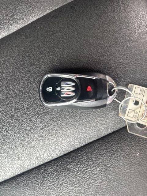 Used 2024 Buick Envista Sport Touring FWD image 28