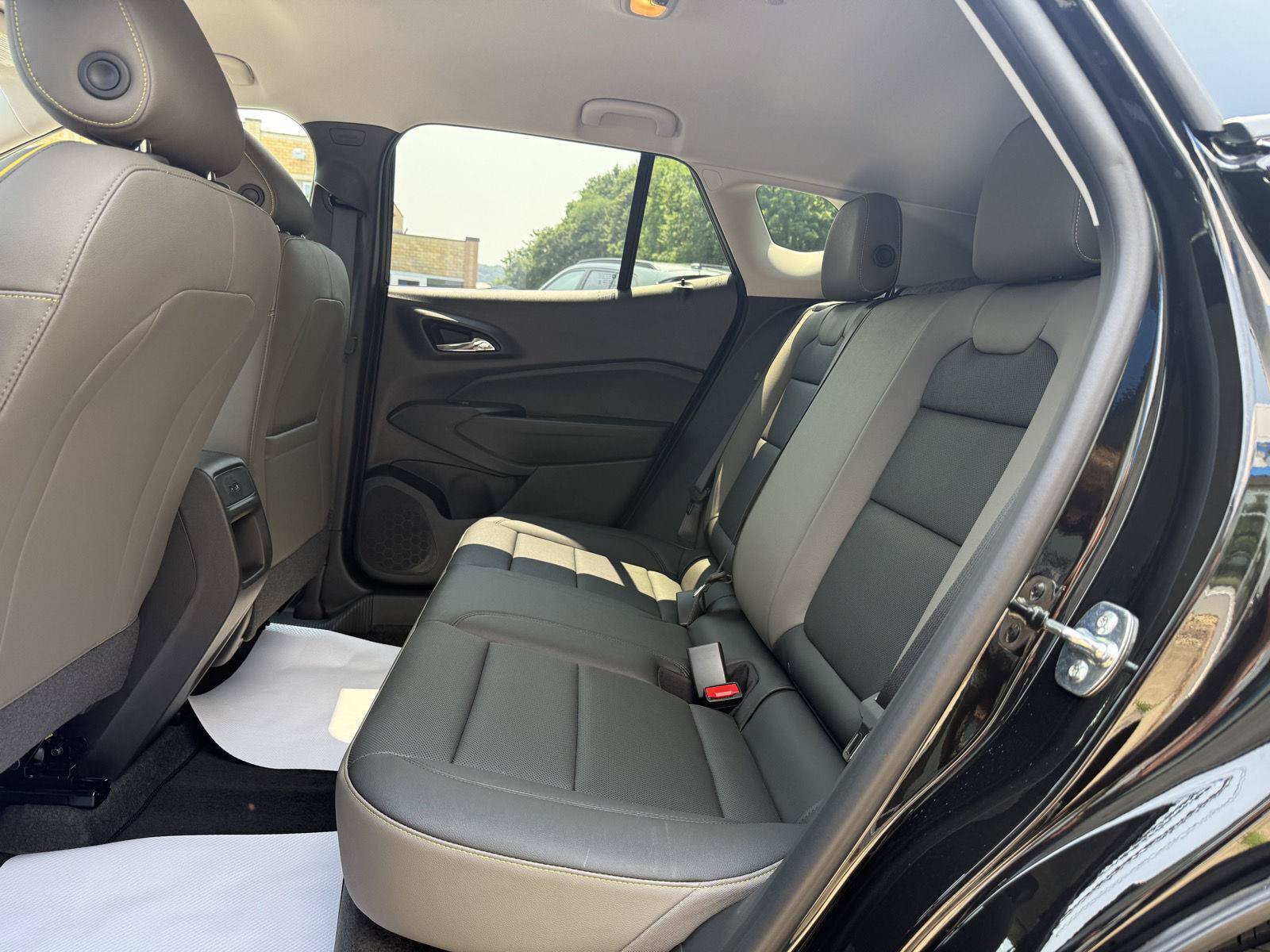 New 2026 Chevrolet Trax ACTIV w/ Driver Confidence Package FWD image 19