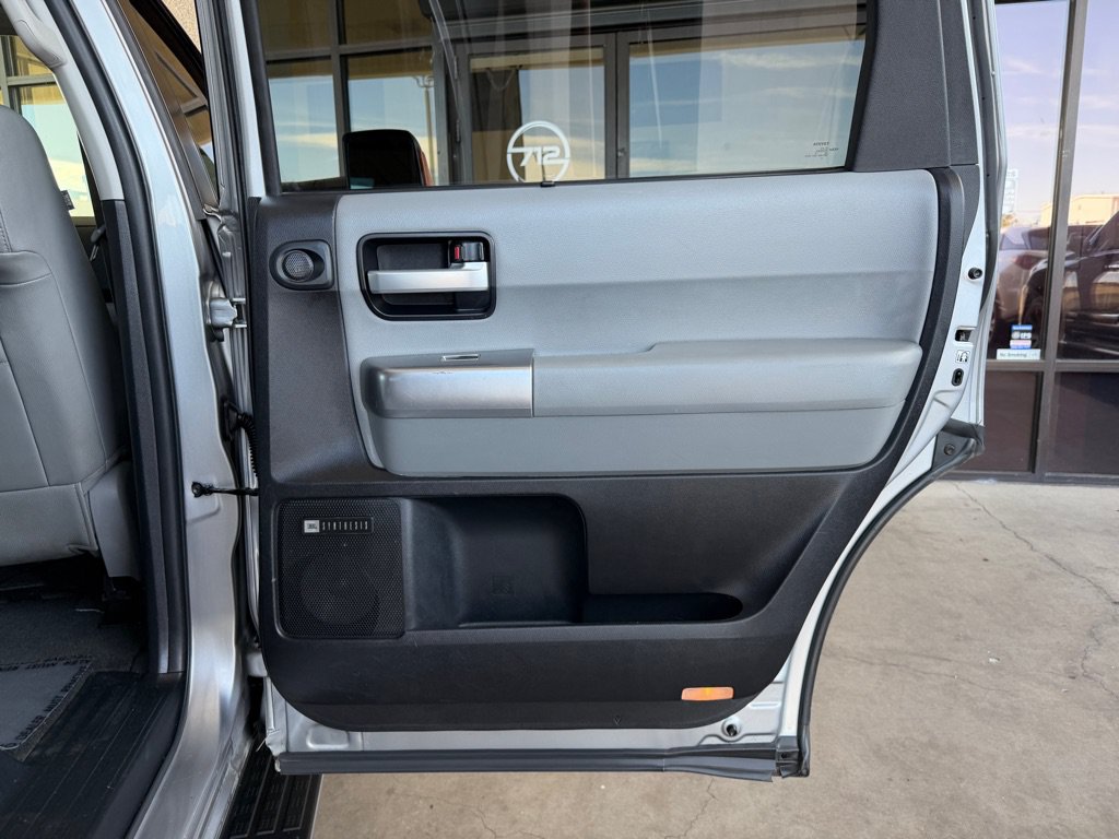 Used 2018 Toyota Sequoia Limited w/ Safety & Convenience Package AWD/4WD image 38