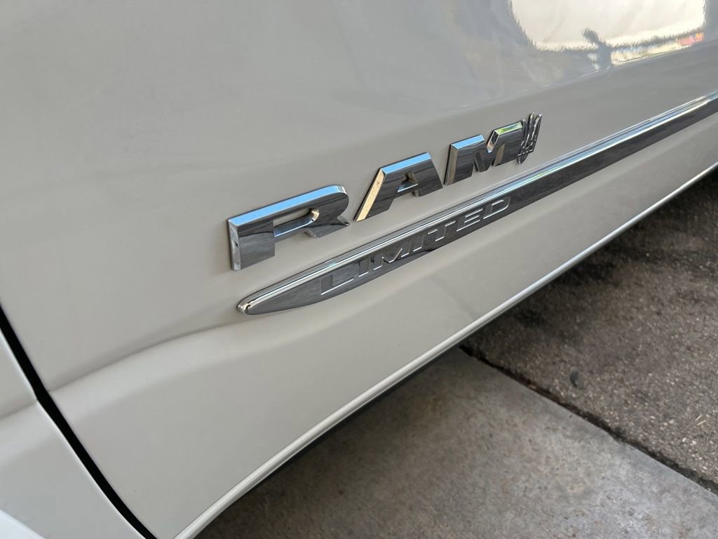 Used 2023 RAM 1500 Limited AWD/4WD image 16