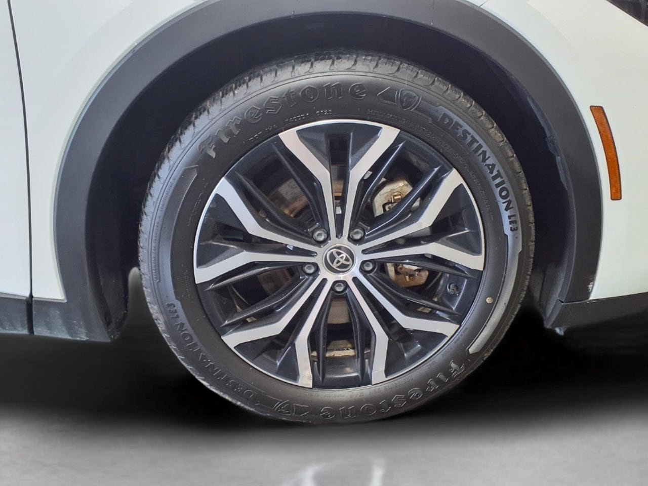 Used 2024 Toyota Crown AWD/4WD image 4