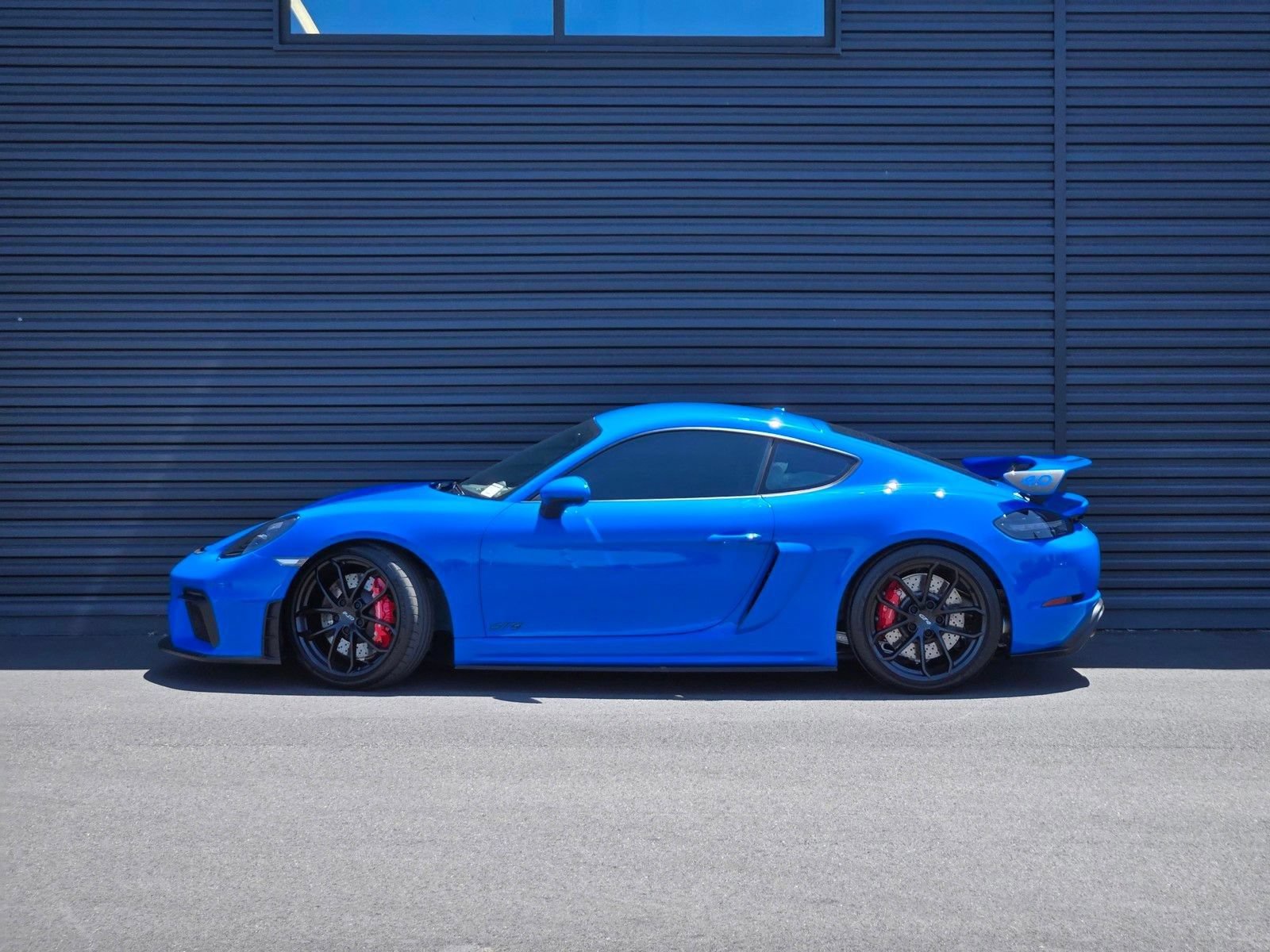 Certified 2023 Porsche 718 Cayman GT4 RWD image 3