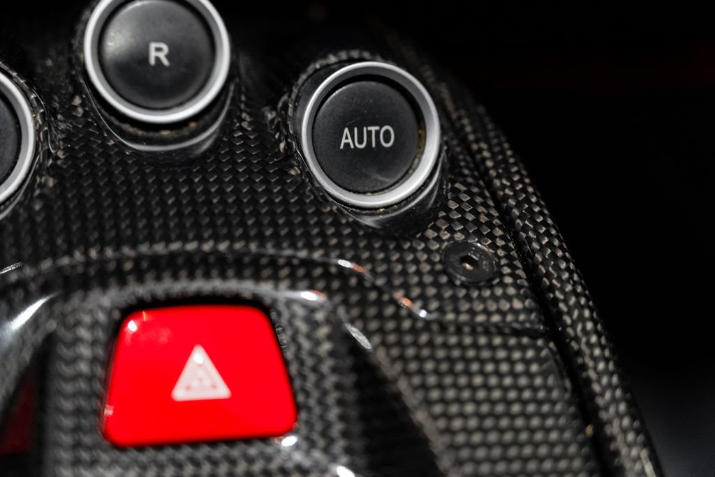 Used 2012 Ferrari 458 Spider RWD image 54