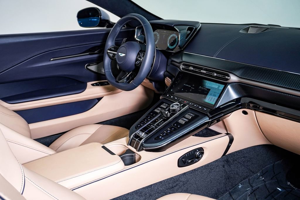 Used 2026 Aston Martin V8 Vantage Roadster RWD image 18