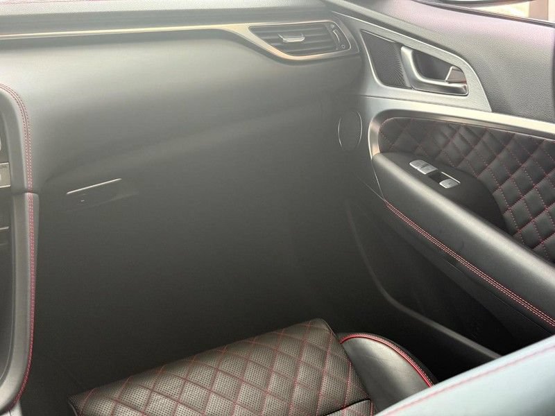 Used 2019 Genesis G70 2.0T Advanced w/ Sport Package AWD/4WD image 13