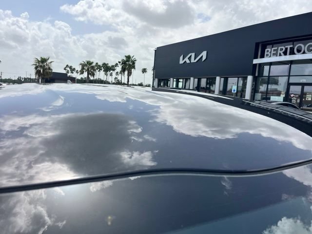 Used 2024 Kia Sportage LX FWD image 9
