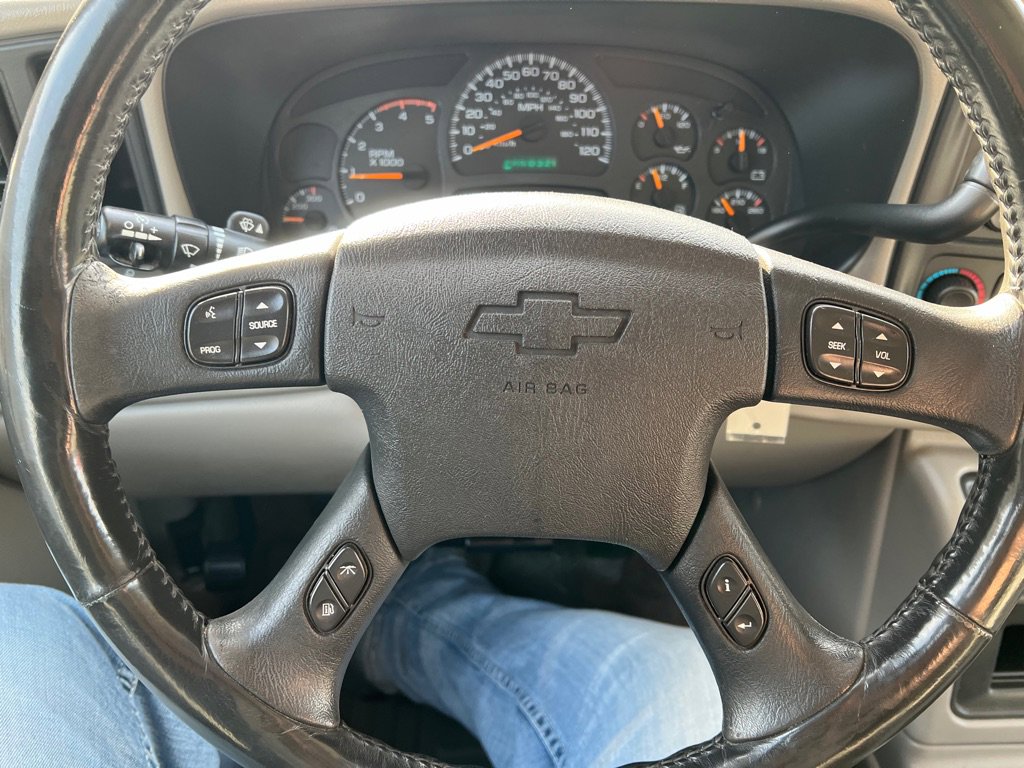 Used 2005 Chevrolet Silverado 2500 LT w/ Heavy-Duty Power Package image 25
