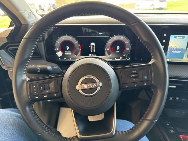 Used 2025 Nissan Kicks SR image 18
