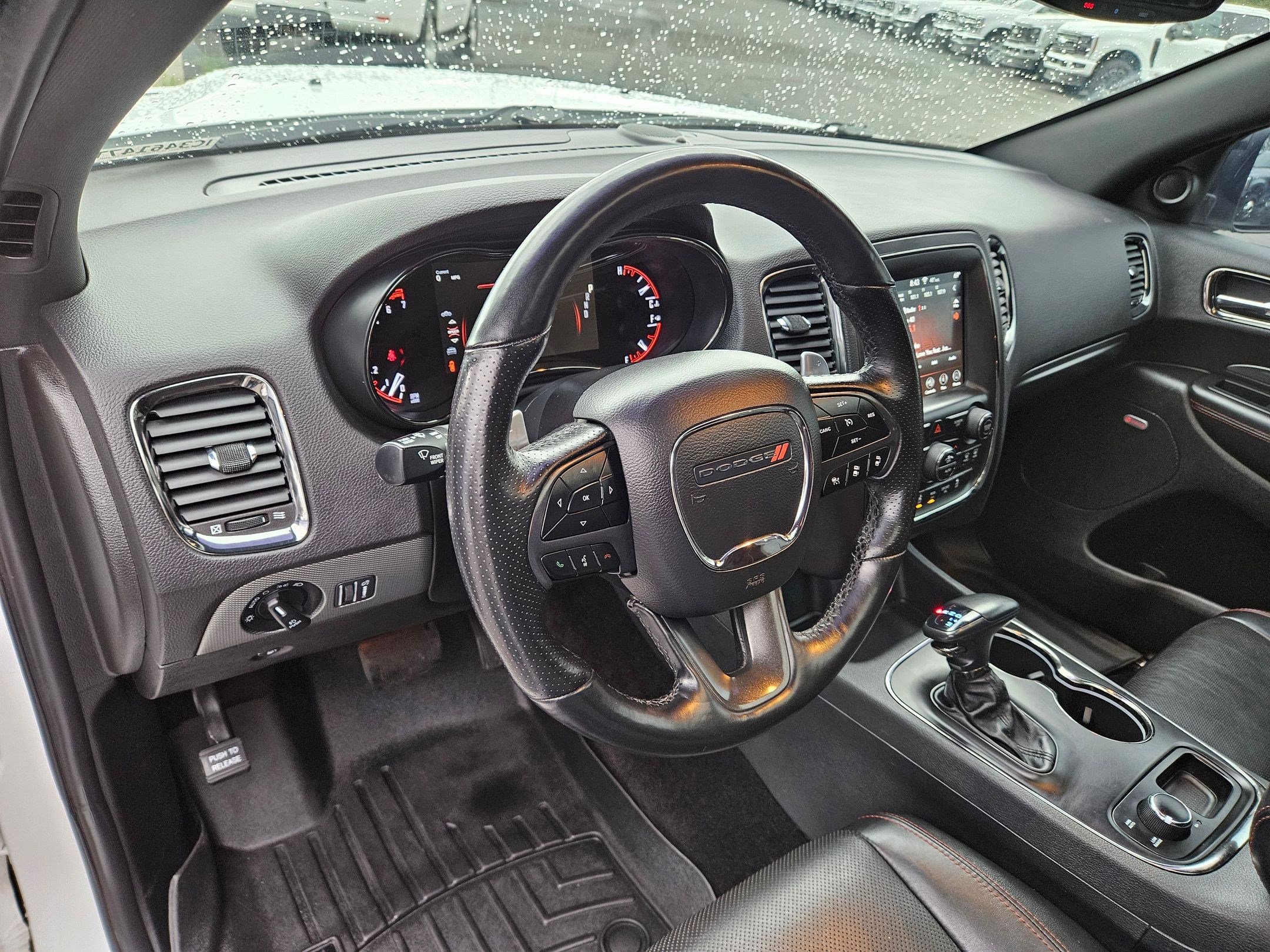 Used 2018 Dodge Durango R/T w/ Technology Group image 16