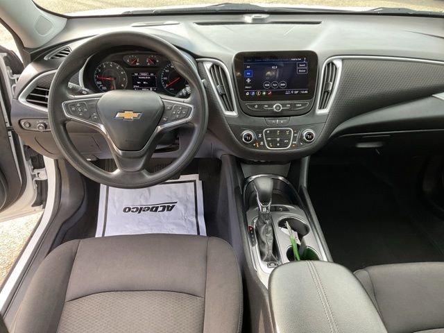 Used 2024 Chevrolet Malibu LT image 14