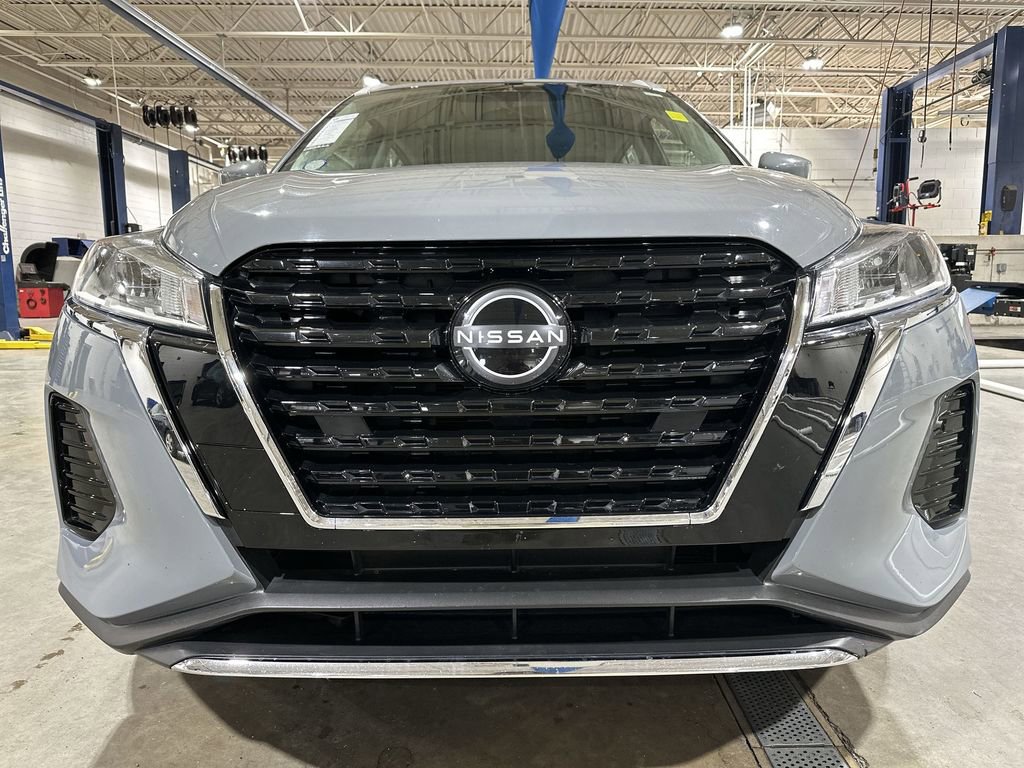 Used 2023 Nissan Kicks SV image 25