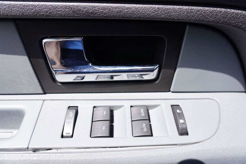 Used 2012 Ford F150 XLT w/ XLT Convenience Pkg AWD/4WD image 9