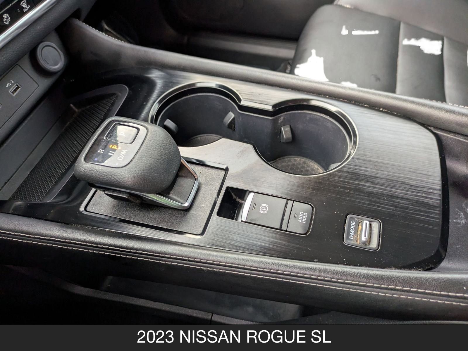 Used 2023 Nissan Rogue SL w/ SL Premium Package image 18