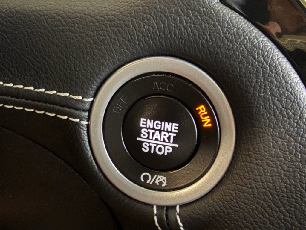 Used 2023 Chrysler 300 C RWD image 27