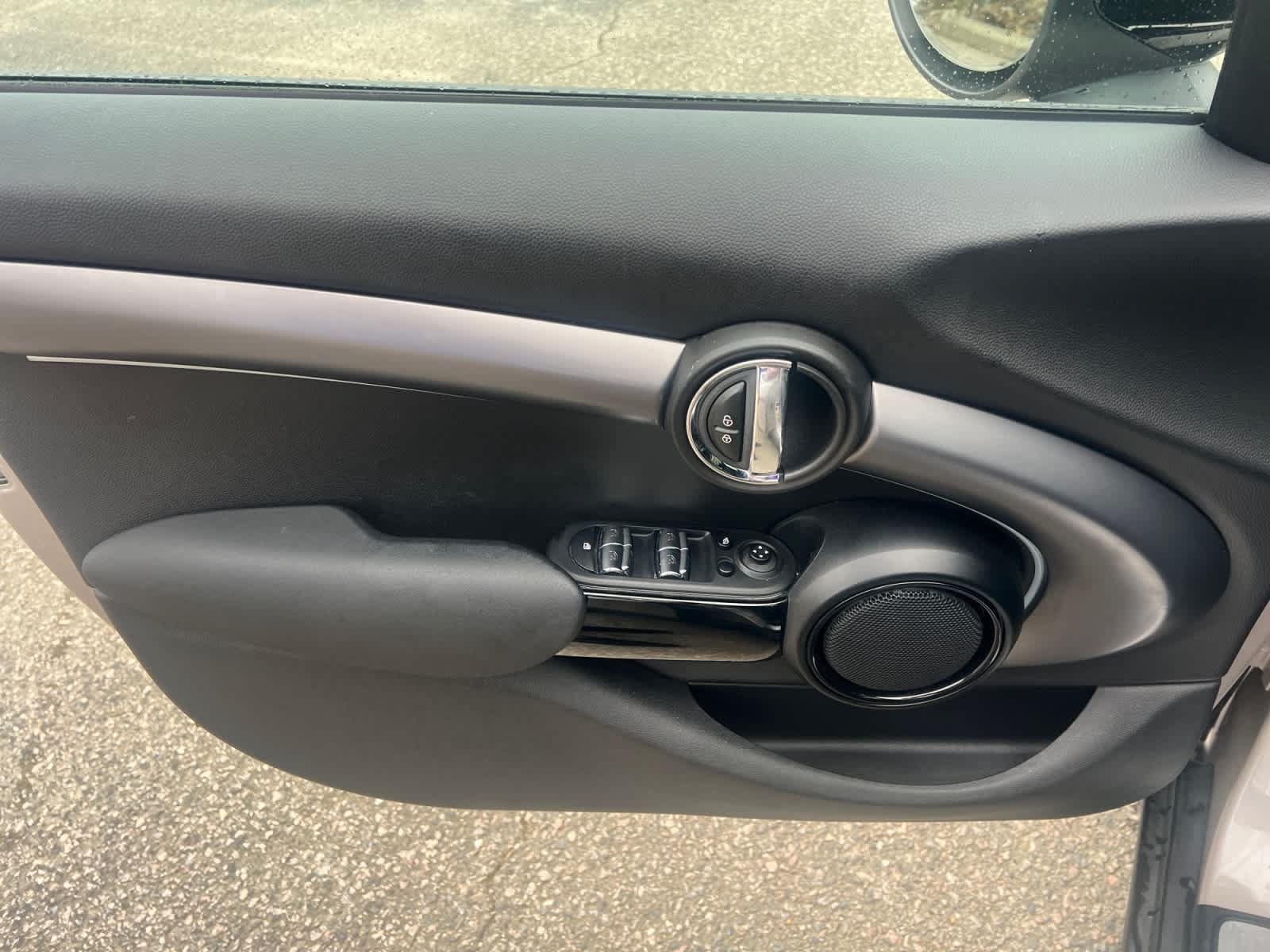 Used 2022 MINI Cooper S w/ Premium Package FWD image 19