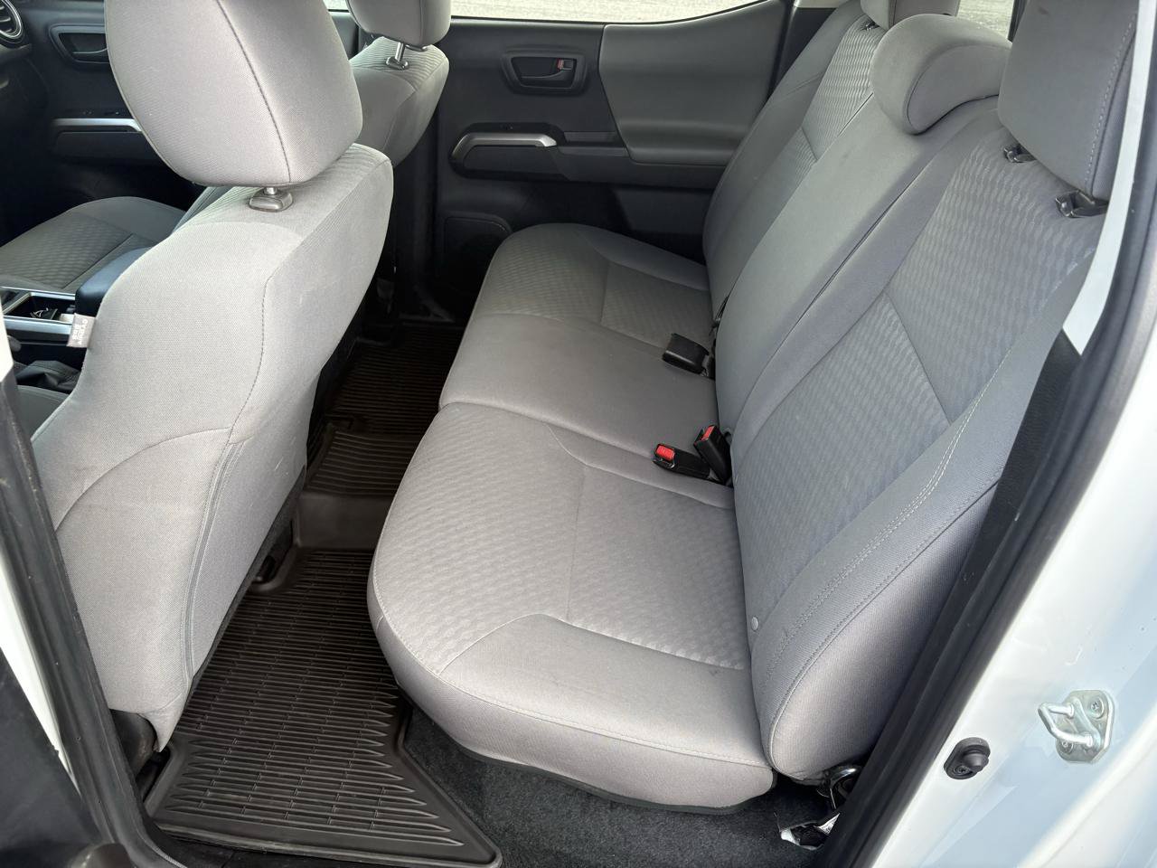 Used 2023 Toyota Tacoma SR5 RWD image 15