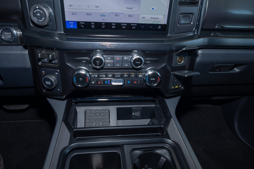 New 2026 Ford F250 Lariat w/ Black Appearance Package AWD/4WD image 17