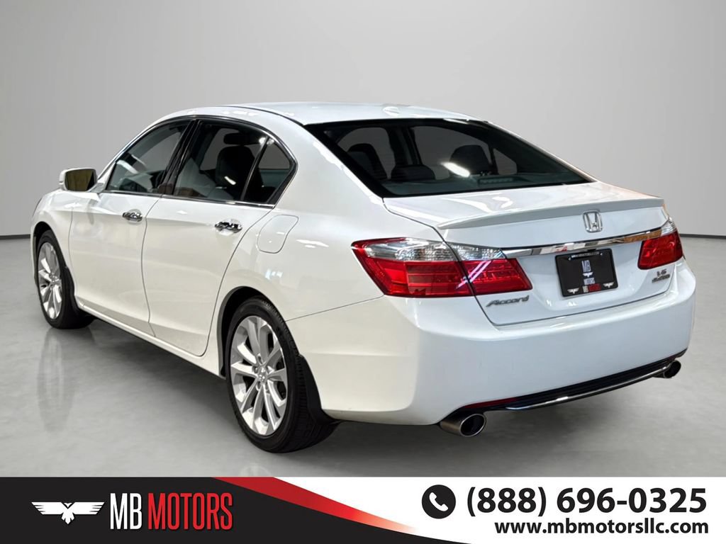 Used 2013 Honda Accord Touring image 3