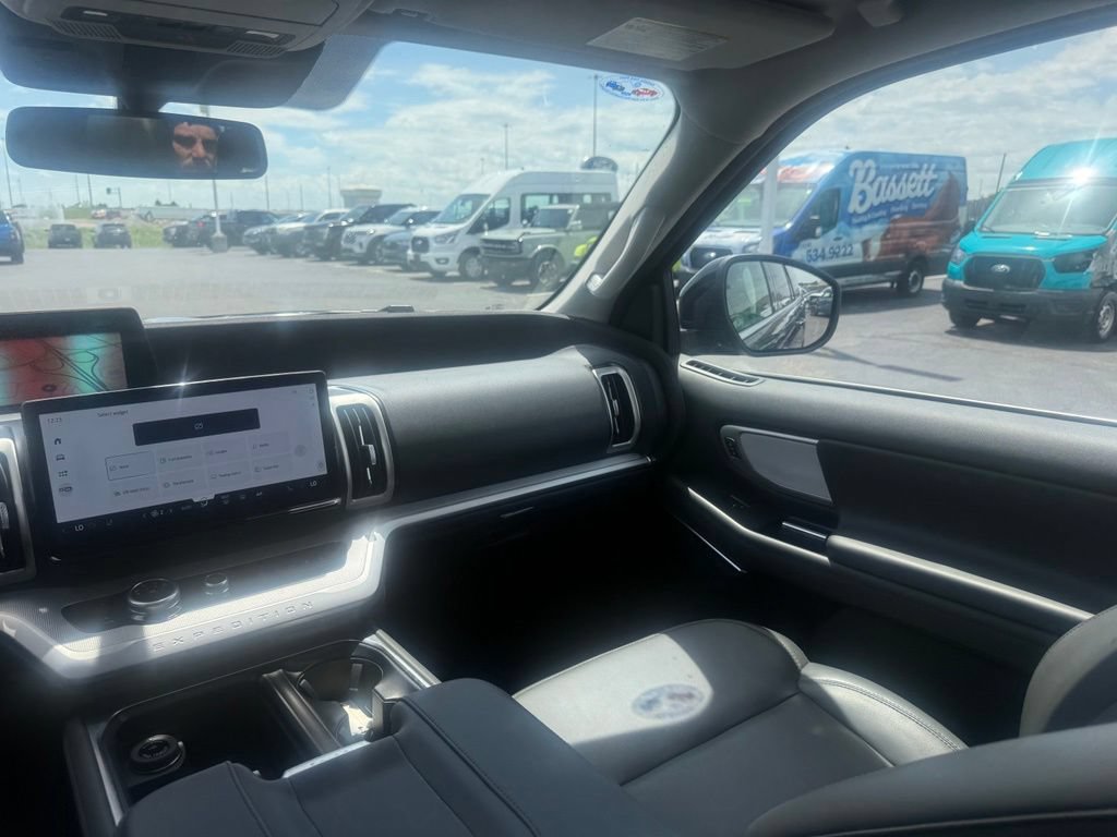 New 2026 Ford Expedition Active AWD/4WD image 39