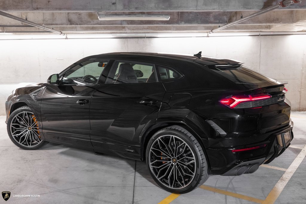 Used 2025 Lamborghini Urus SE image 10