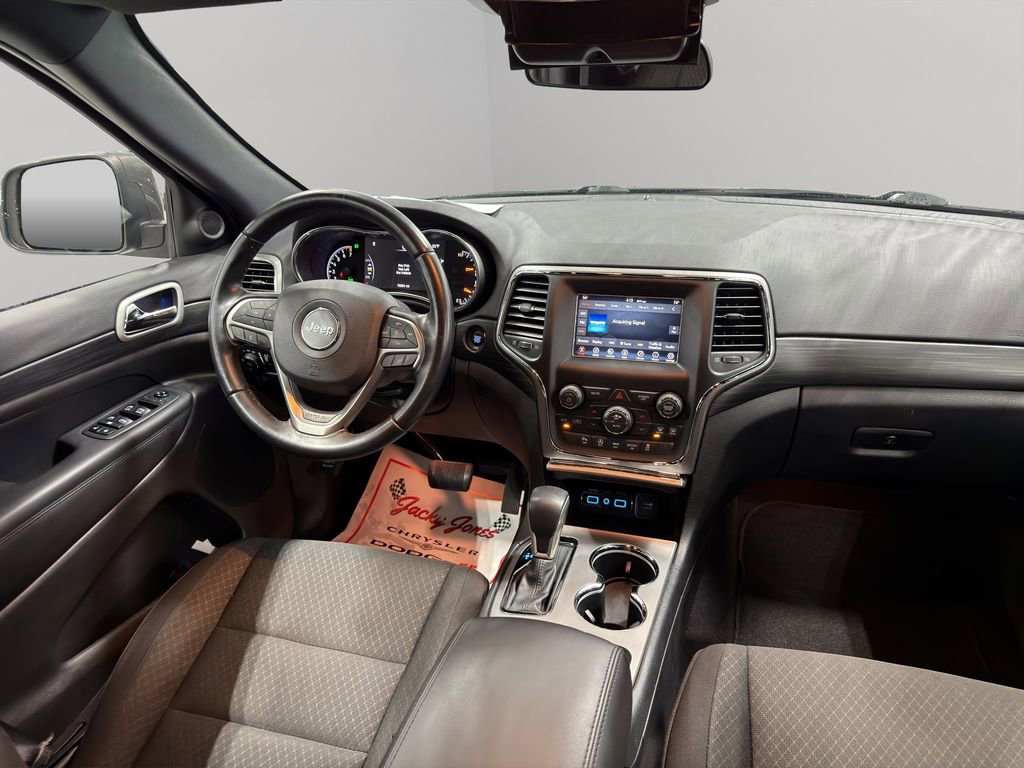 Used 2021 Jeep Grand Cherokee Laredo RWD image 20
