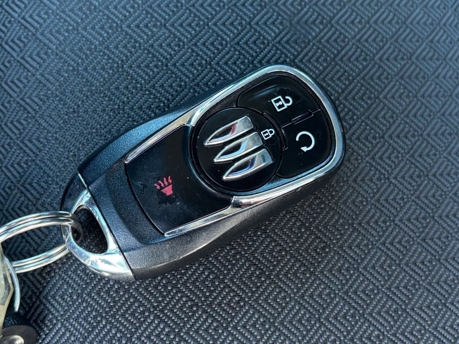 Used 2025 Buick Encore GX Preferred AWD/4WD image 30