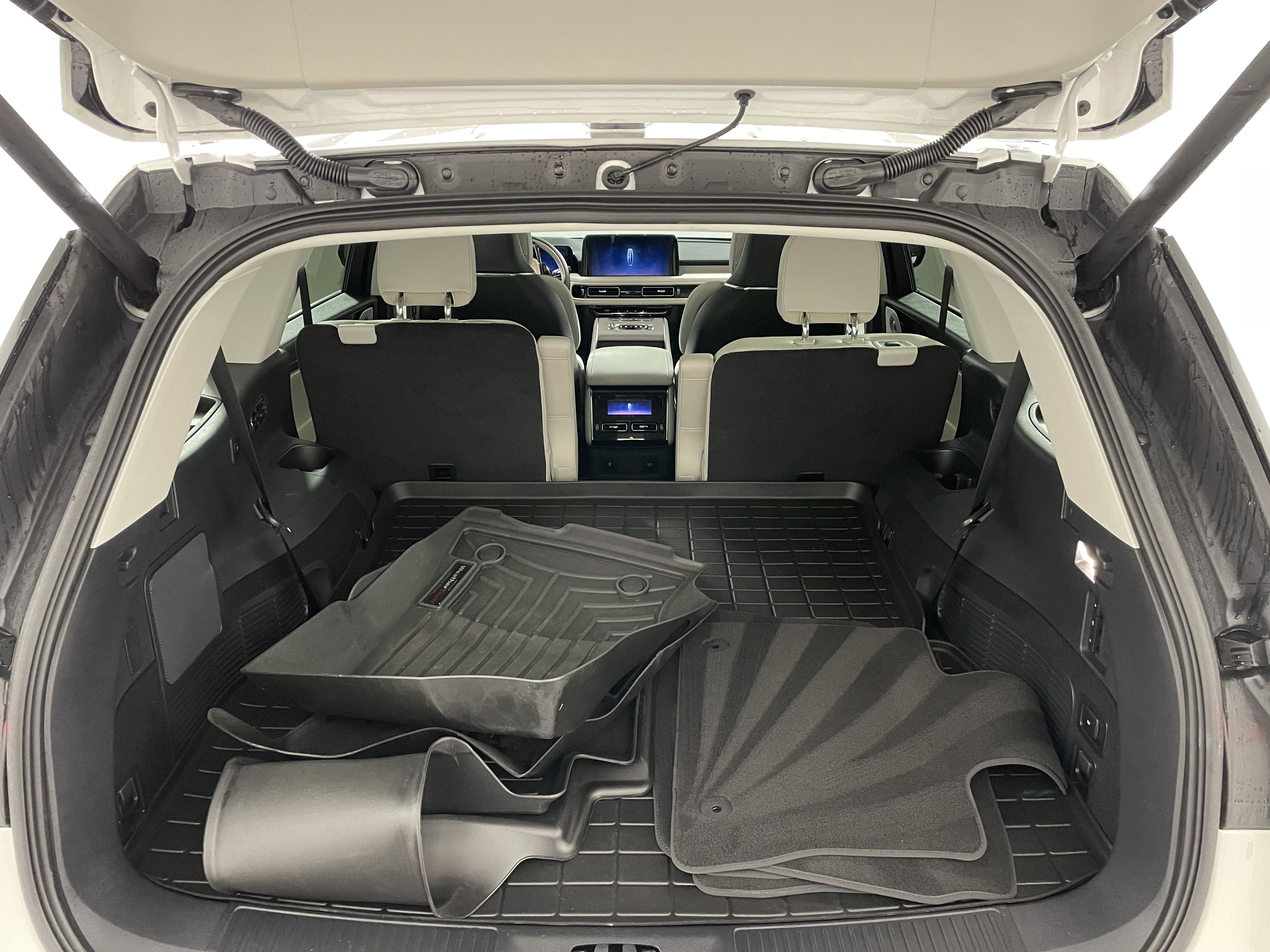 Used 2025 Lincoln Aviator Reserve w/ Luxury Package image 19