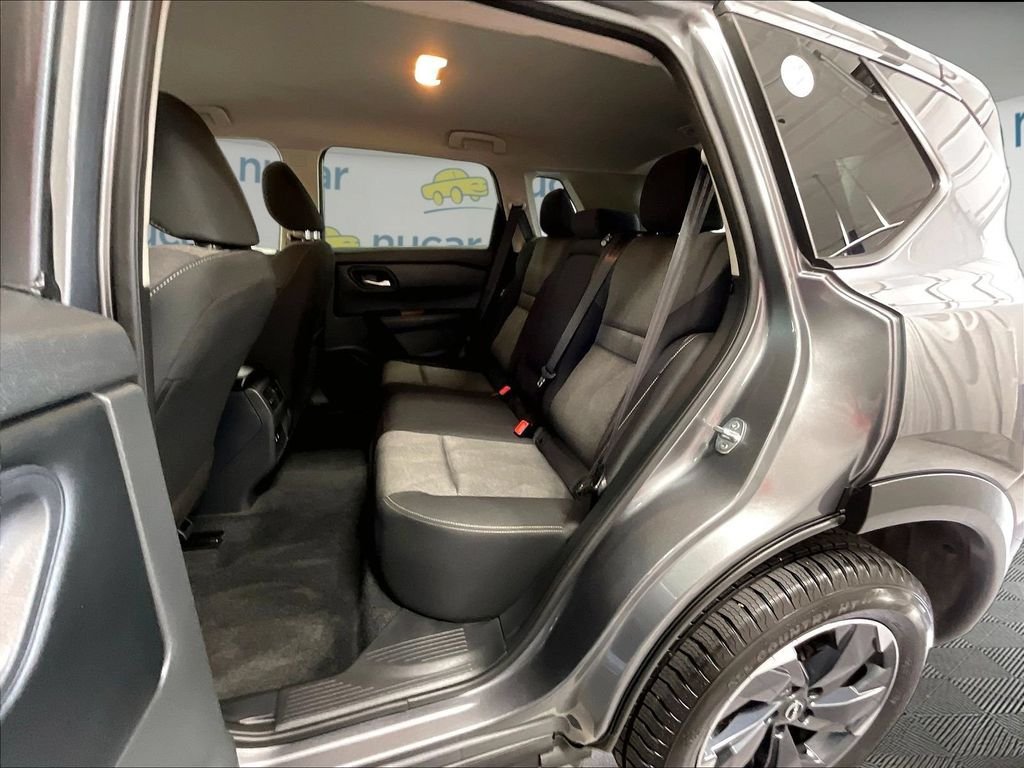 Certified 2026 Nissan Rogue SV AWD/4WD image 15