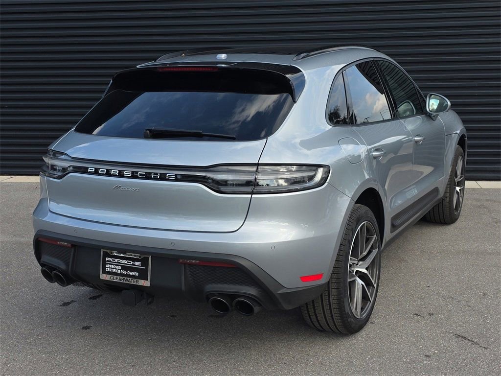 Certified 2025 Porsche Macan image 7