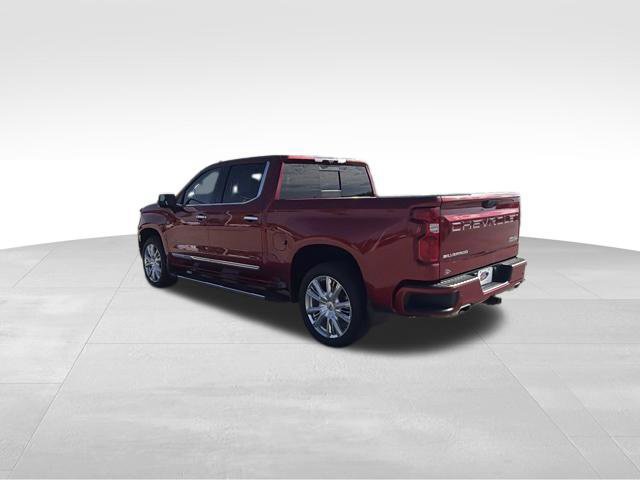 Used 2024 Chevrolet Silverado 1500 High Country w/ Technology Package AWD/4WD image 3