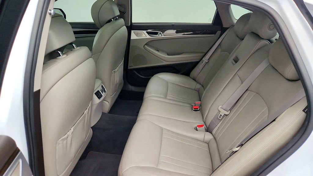 Used 2018 Genesis G80 3.8 w/ Option Group 02 image 22