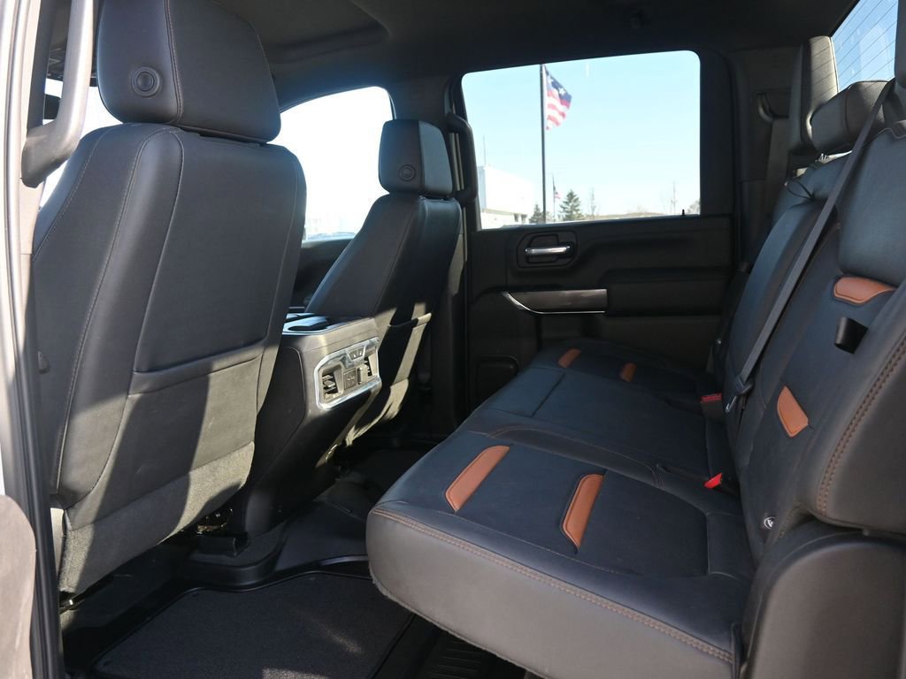 Used 2023 GMC Sierra 2500 AT4 image 19