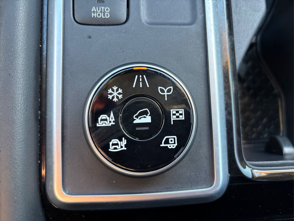 Used 2024 Nissan Pathfinder Platinum w/ Cargo Package image 38