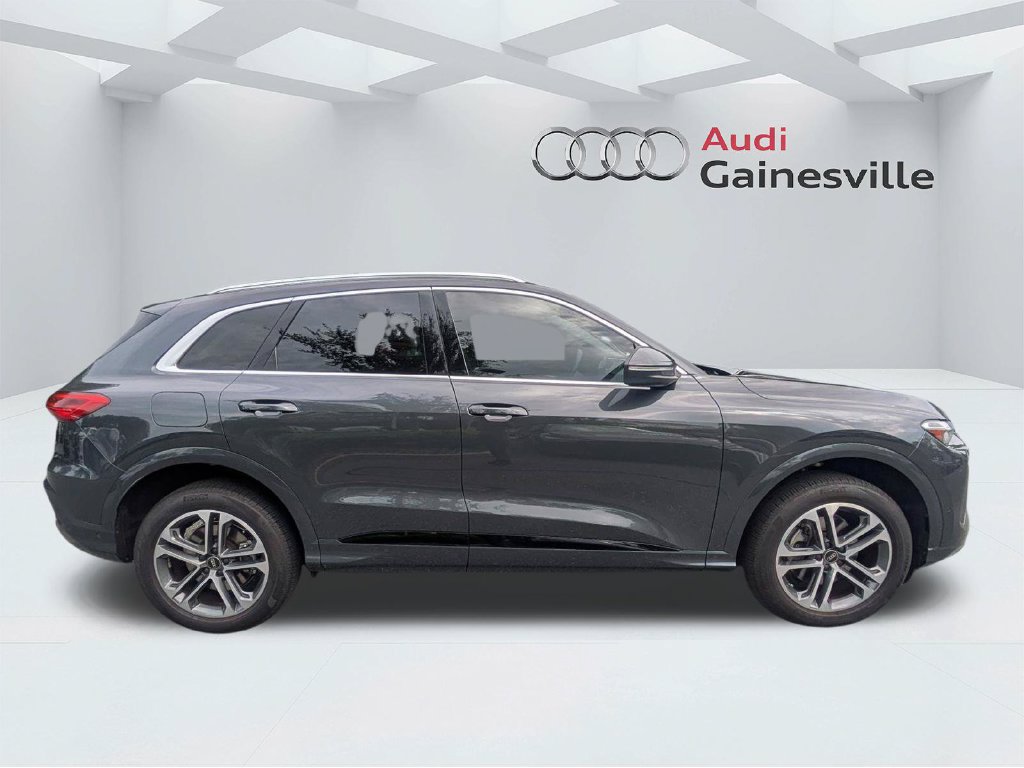 Used 2025 Audi Q5 Premium w/ Convenience Package AWD/4WD image 4