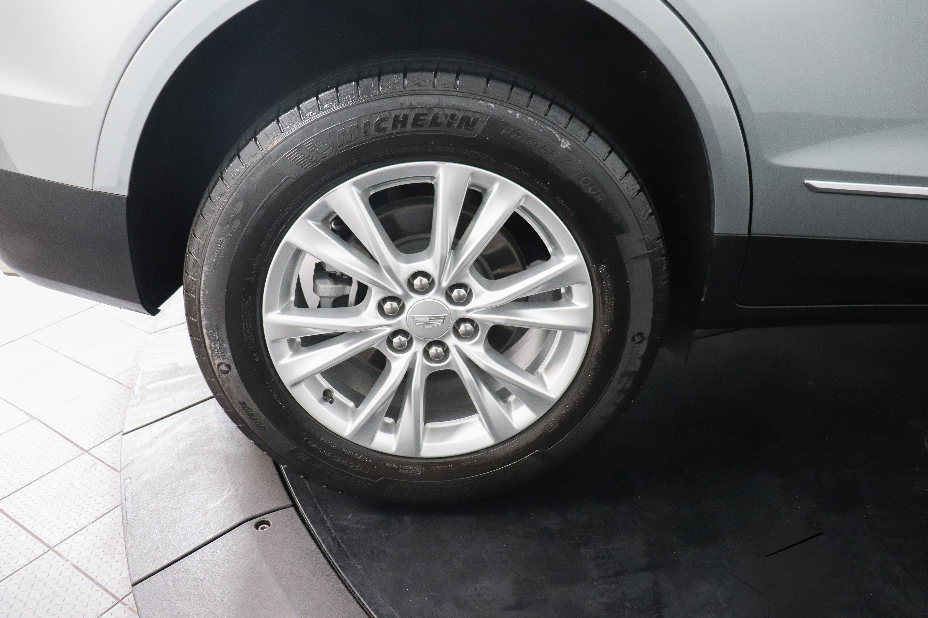 Used 2023 Cadillac XT5 Luxury AWD/4WD image 9