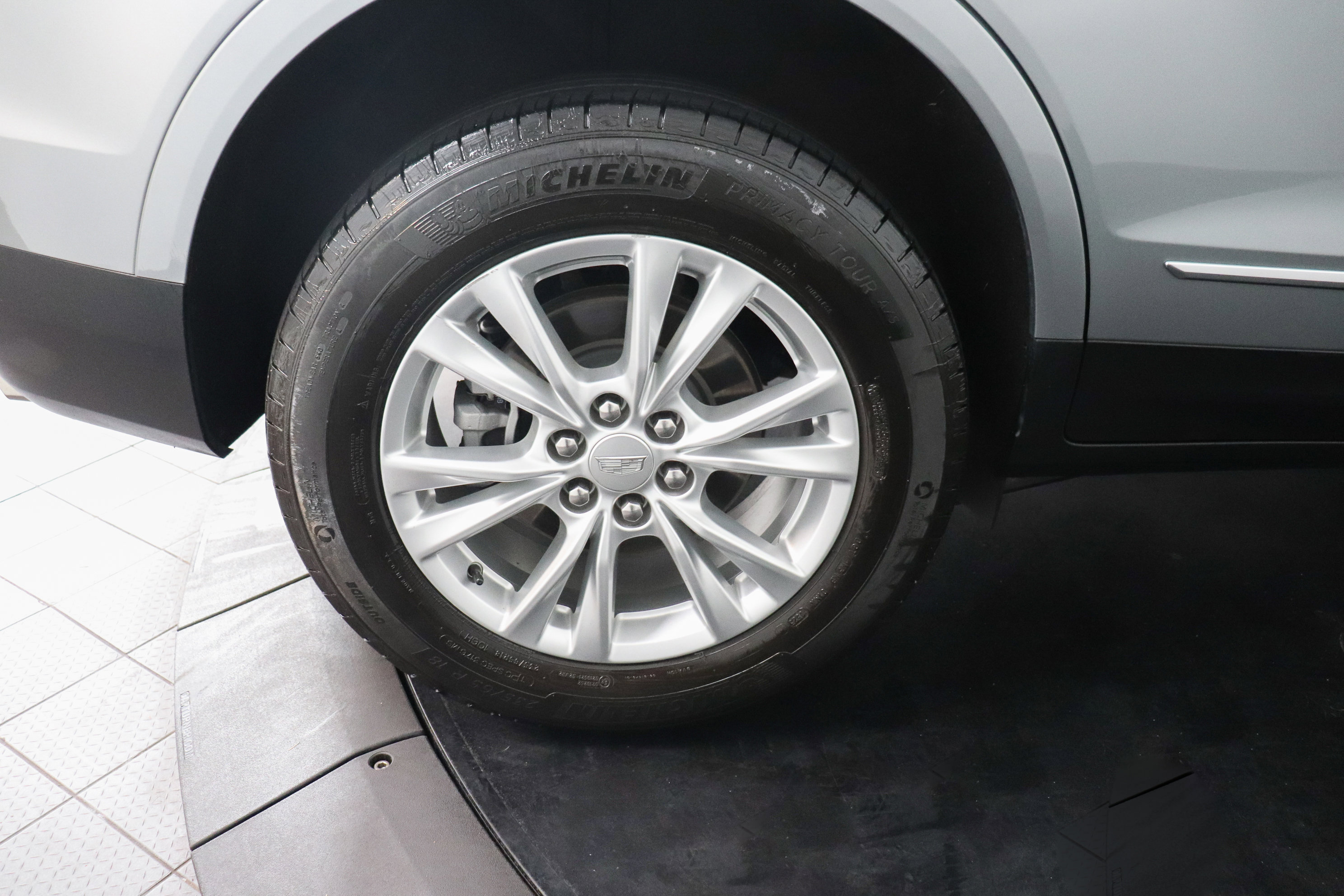 Used 2023 Cadillac XT5 Luxury AWD/4WD image 9
