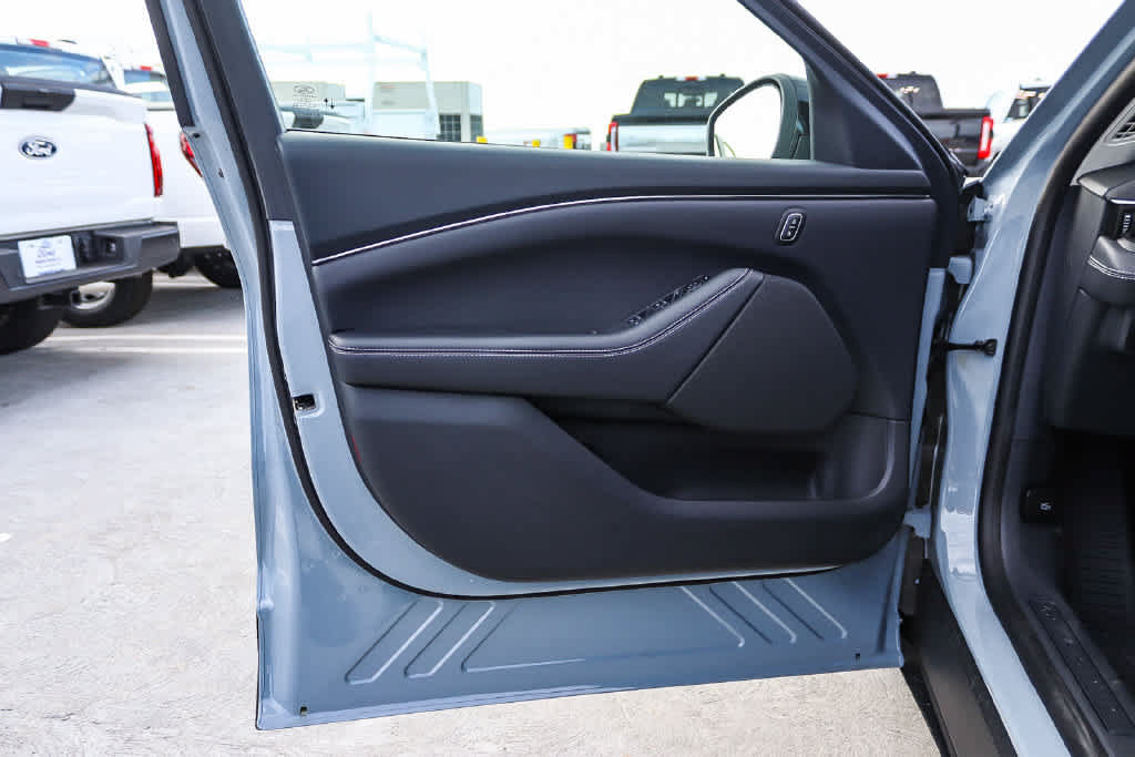 New 2026 Ford Mustang Mach-E Select w/ Technology Package RWD image 21