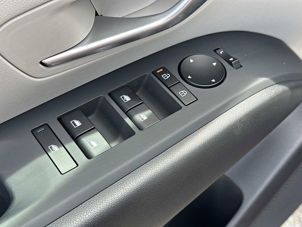 New 2026 Hyundai Tucson SEL FWD image 24