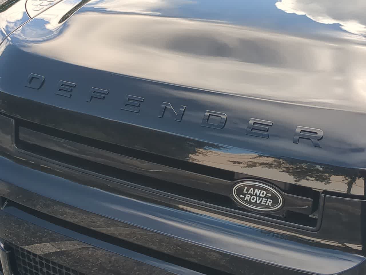 New 2026 Land Rover Defender 110 X AWD/4WD image 13
