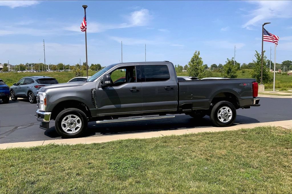 Used 2026 Ford F350 XLT AWD/4WD image 11