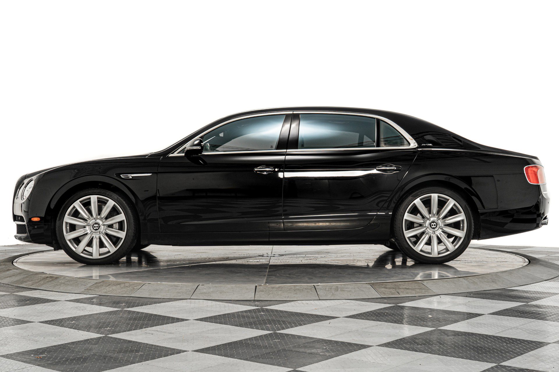 Used 2015 Bentley Flying Spur W12 image 6