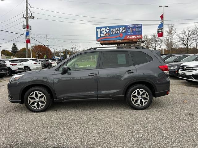 Used 2023 Subaru Forester Premium image 6