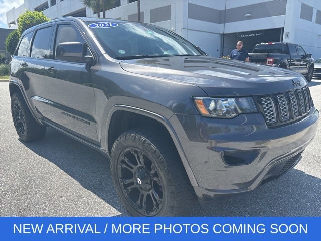 Used 2021 Jeep Grand Cherokee Laredo X AWD/4WD video 1
