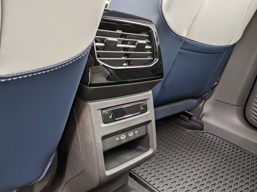 New 2025 Volkswagen ID.4 Pro S Plus image 24