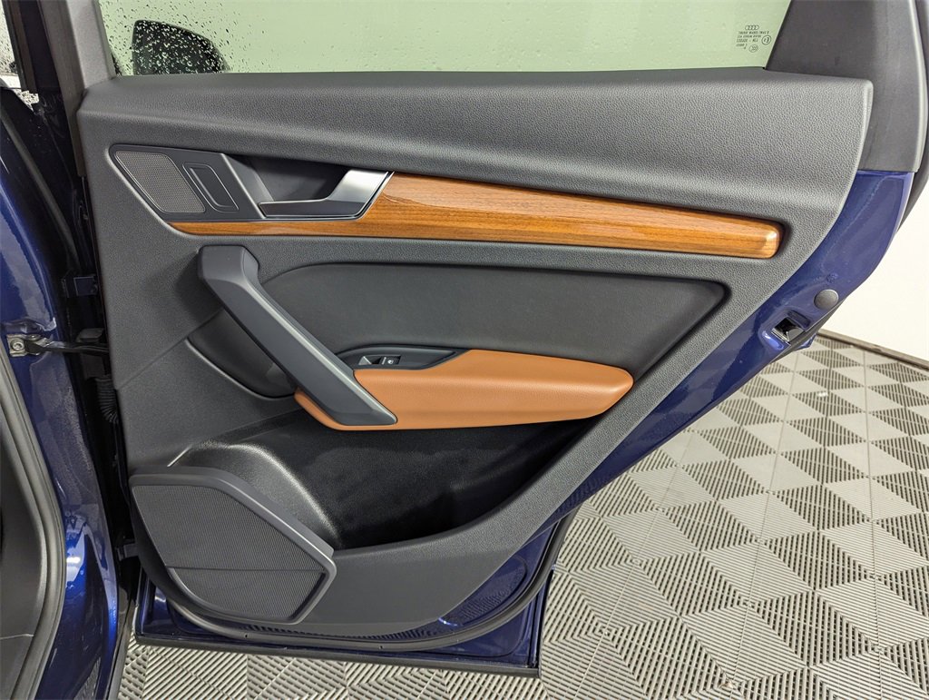 Used 2021 Audi Q5 2.0T Premium w/ Convenience Package image 35